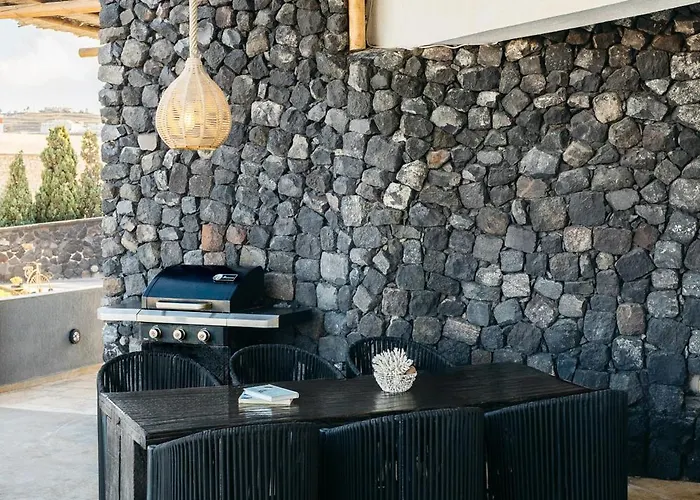 A&v Sea View Villa Fira (Santorini)