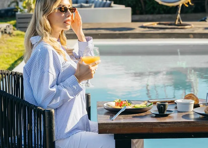 A&v Sea View Fira (Santorini)