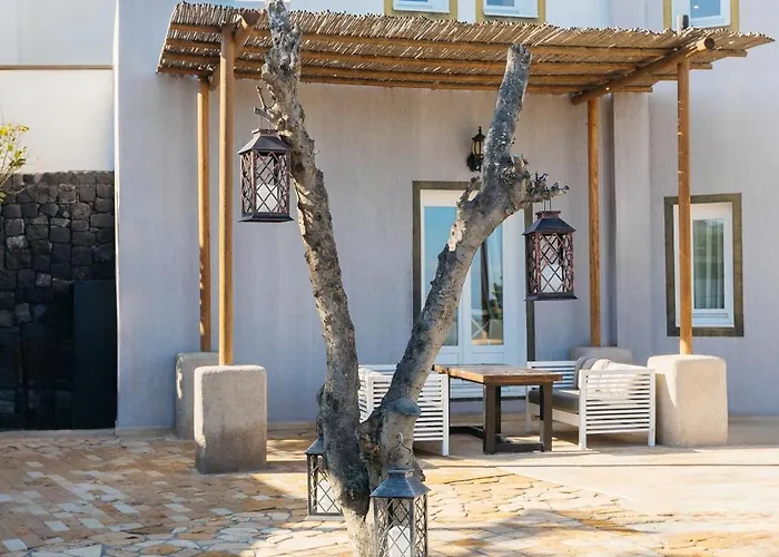 A&v Sea View Villa Fira (Santorini)